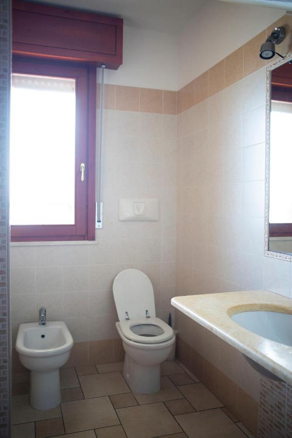 Il Fenicottero Hotel Quartu Sant'Elena Eksteriør billede