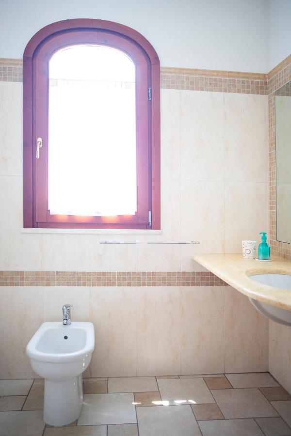 Il Fenicottero Hotel Quartu Sant'Elena Eksteriør billede